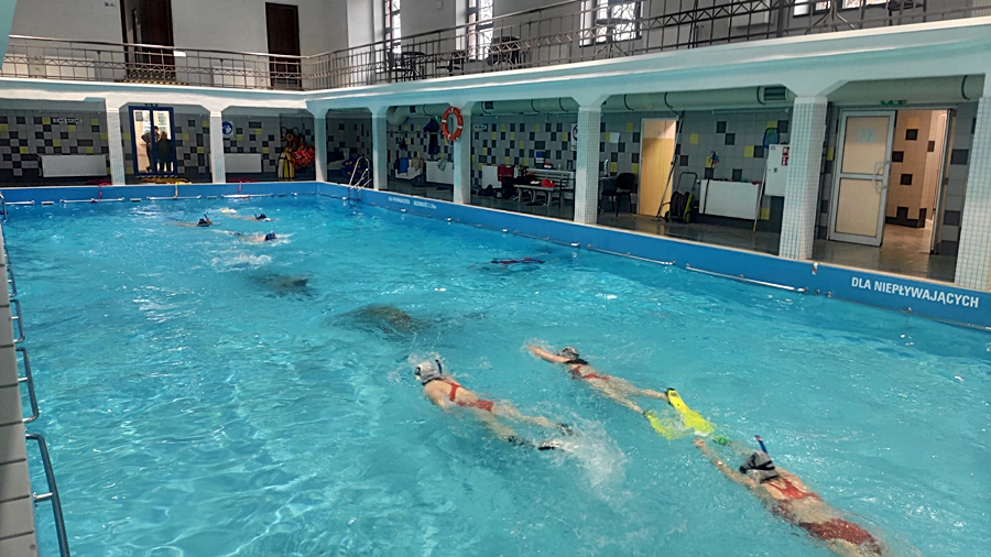 Hokej pod wodą Walenie Siemianowice Śląskie Trening 5 XI 2022. Koniec Walenia czyli Amatorska Liga Hokeja Pod Wodą